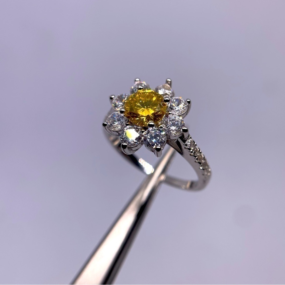 Moissanite Canary Yellow Ring 1 Ct Unique Flower Design 925 18k Brilliant Round - Picture 11 of 11
